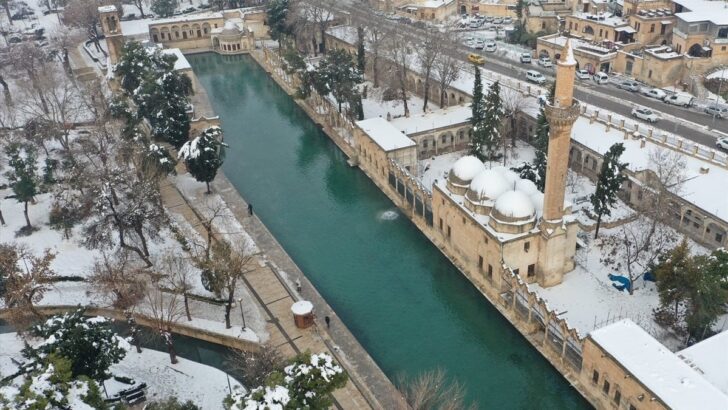 Balıklıgöl ve tarihi miras kar altında: Şanlıurfa beyaza büründü