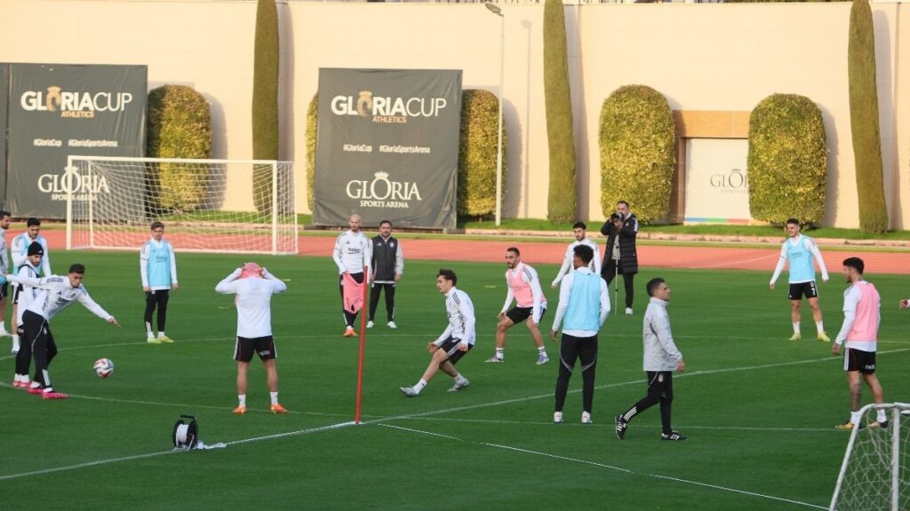 Beşiktaş’ta devre arası çalışmaları sürüyor