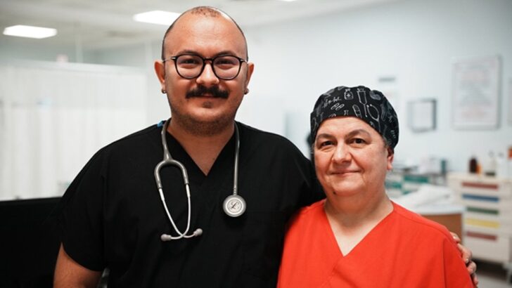 Çanakkale’de acil serviste anne-oğul mesaisi