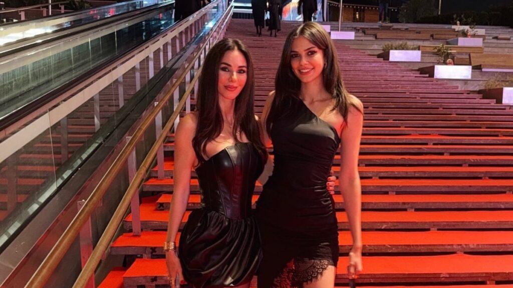 Defne Samyeli sosyal medyadan paylaştı: Bu bir ihbardır