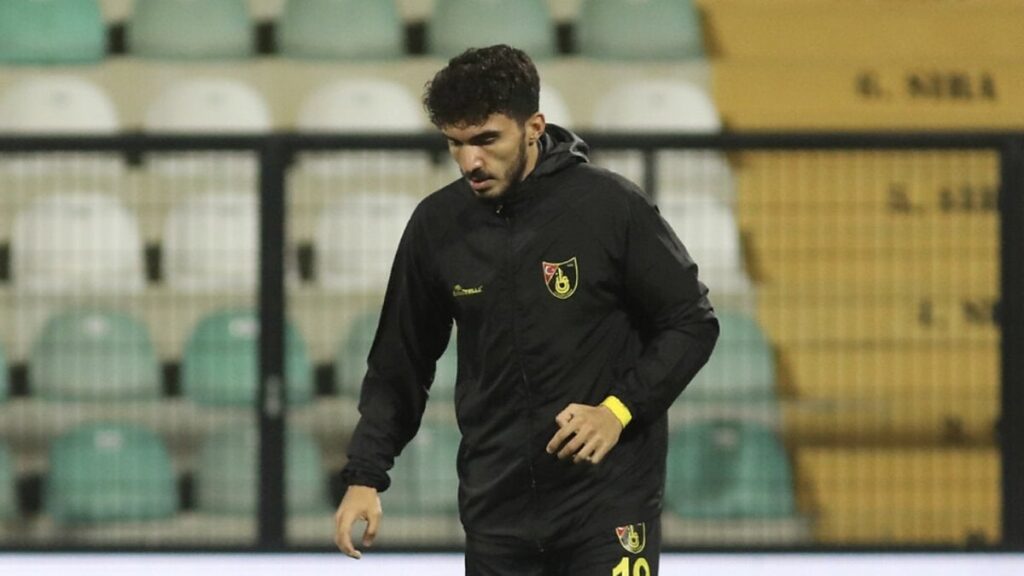 Emir Kaan Gültekin, Bursaspor’a transfer oldu