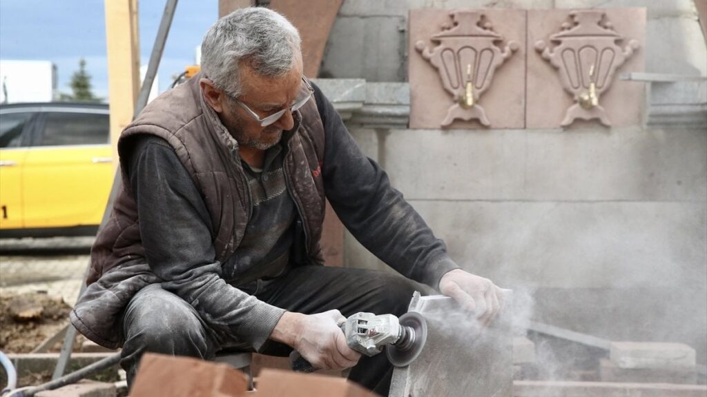 Giresun’da taş işlemeciliğiyle 12 yılda 164 çeşme yaptı