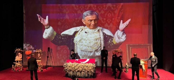 Haldun Dormen’e veda: Dakikalarca ayakta alkışlandı