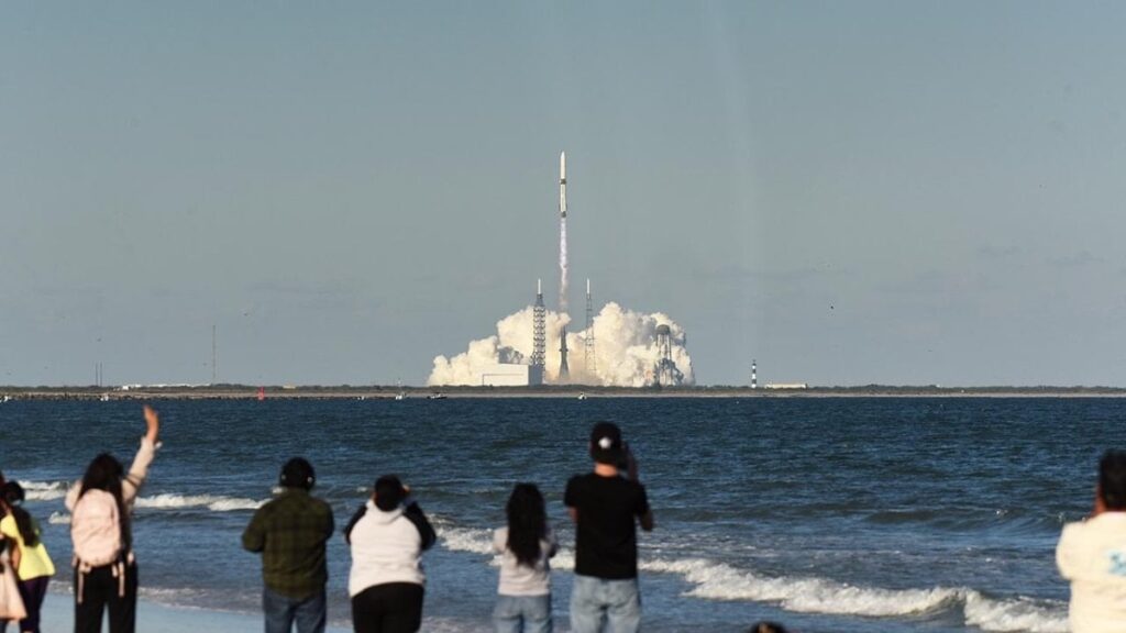 Jeff Bezos’tan uzaya dev hamle