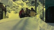 Karabük’te 80 santimetrelik karda zamanla yarış