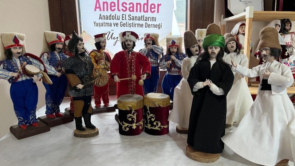 Kitre bebek sanatıyla Türkiye’nin ‘yaşayan hazinesi’ oldu