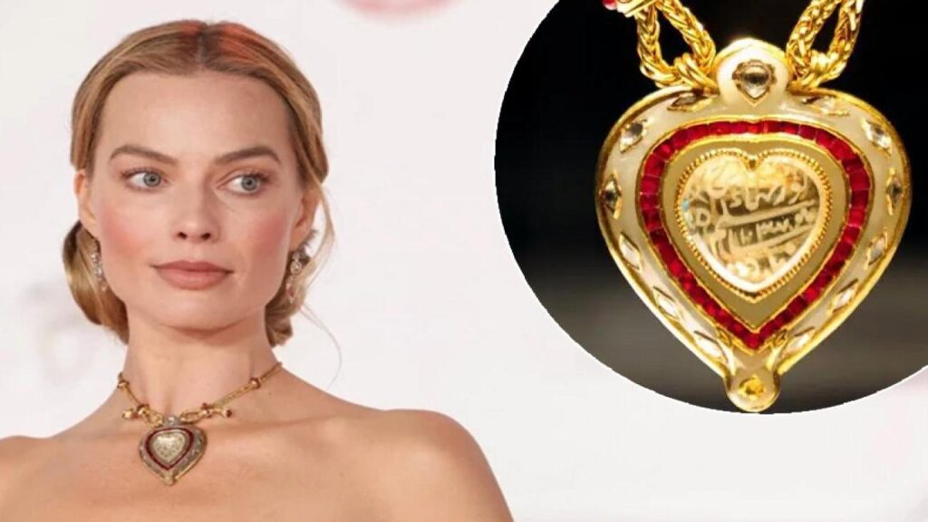 Margot Robbie’nin gala imajı göz kamaştırdı: 8 milyon dolarlık kalpli kolyesi hayran bıraktı