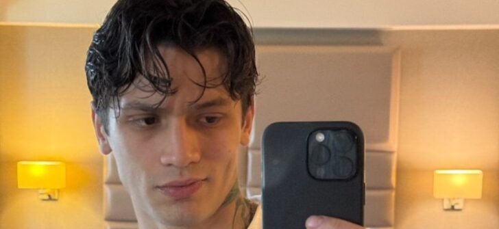 Rapçi Çakal’ın konser görüntüsü olay oldu! Hayranını kulise çağırdı