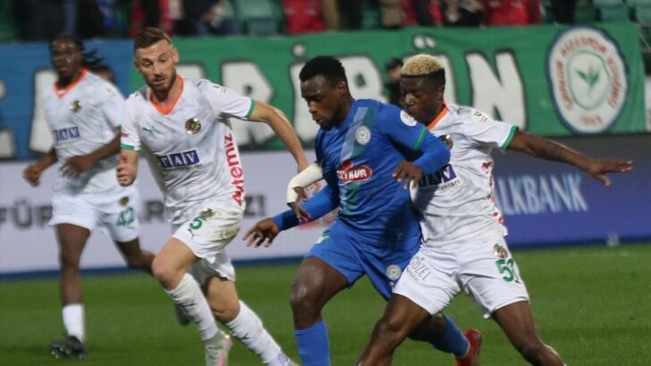 Rizespor ile Alanyaspor yenişemedi