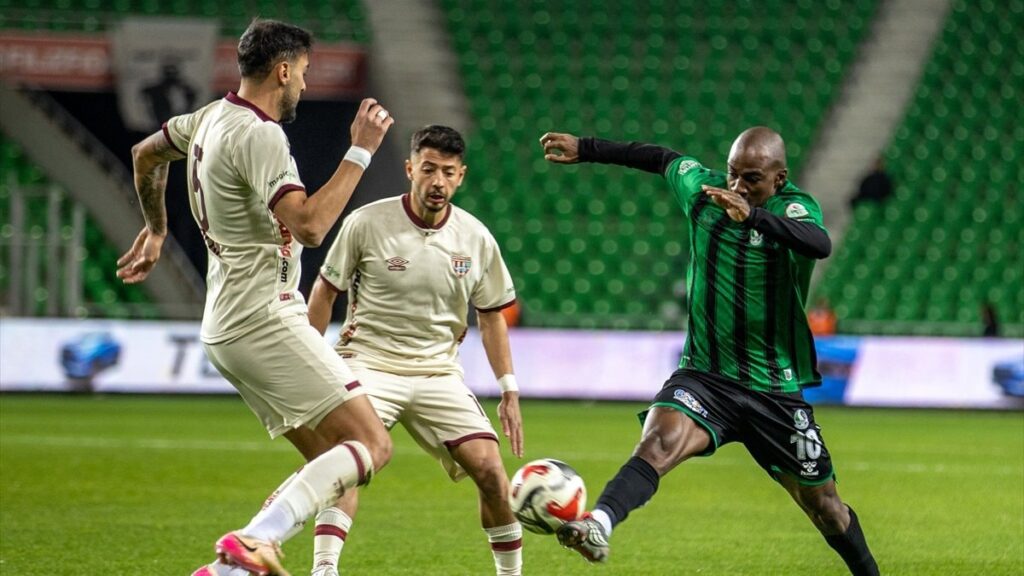 Sakaryaspor – Bandırmaspor maçında kazanan yok