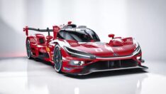 Toyota, yeni yarış otomobili TR010 Hybrid’i tanıttı