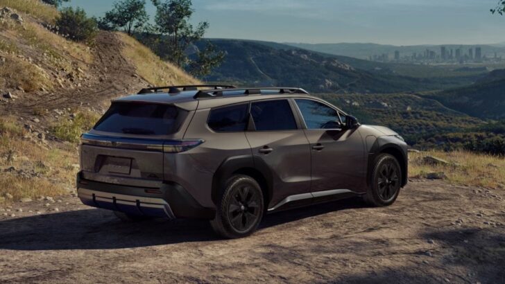 Toyota’nın yeni elektrikli SUV modeli 2026 bZ Woodland’ın fiyatı belli oldu