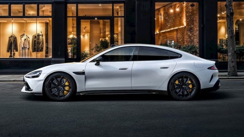 Xiaomi SU7, Çin’de ilk kez Tesla Model 3’ü geride bıraktı