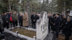 Yaşar Doğu, mezarı başında anıldı