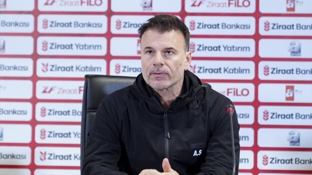 Aleksandar Stanojevic: Oyundan ve sonuçtan mutlu değiliz