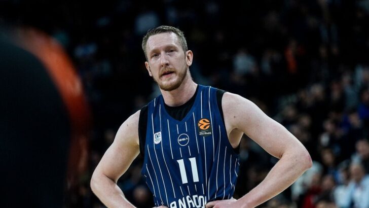 Anadolu Efes’ten Rolands Smits ile ilgili sakatlık bilgilendirmesi