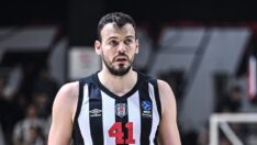 Ante Zizic hırsıyla panyayı kırdı, potayı parçaladı