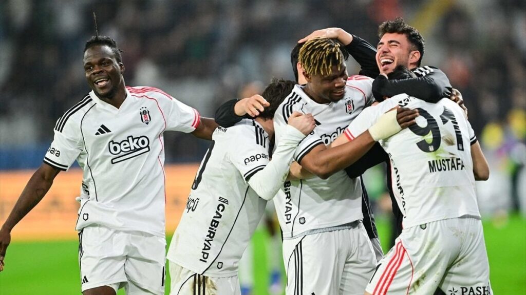 Beşiktaş – Göztepe maçının ilk 11’leri