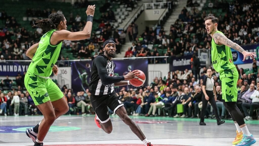 Beşiktaş, TOFAŞ karşısında galip geldi