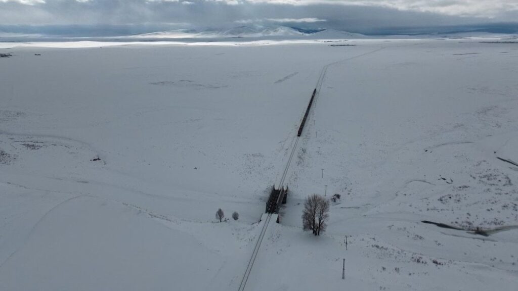 Demir İpek Yolu’nda kış mesaisi