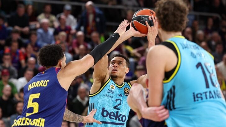 Fenerbahçe deplasmanda Barcelona’yı devirdi