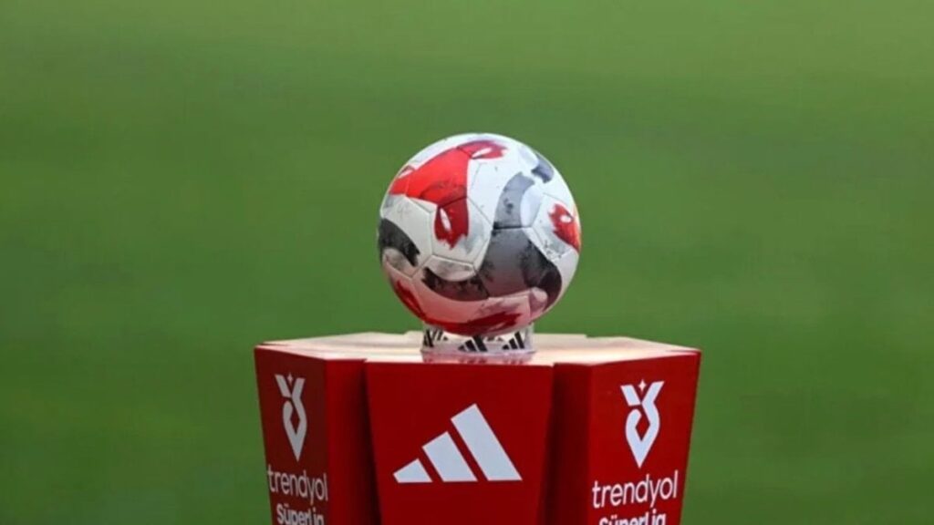 Futbolda ‘ara transfer’ dönemi bu gece sona erecek