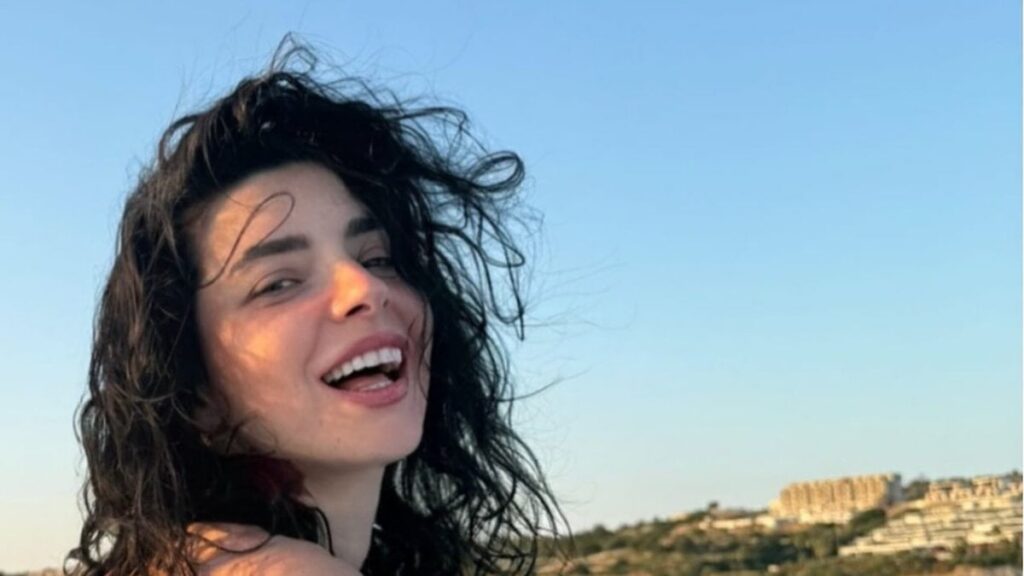 Merve Boluğur, Photoshop’u abarttı! Takipçileri yorum yağdırdı