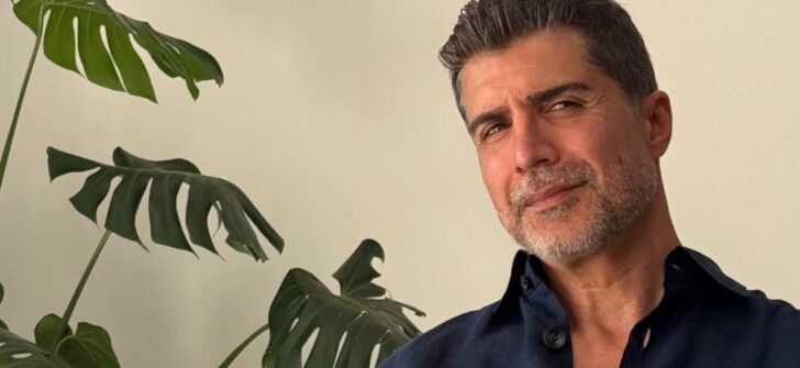 Özcan Deniz annesi Kadriye Deniz için para yağdırdı! Kardeşleri açıklama yaptı