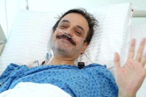 Yoğun bakımdan çıkan Ufuk Özkan’dan ilk açıklama: Yakında ayakta da görüşeceğiz